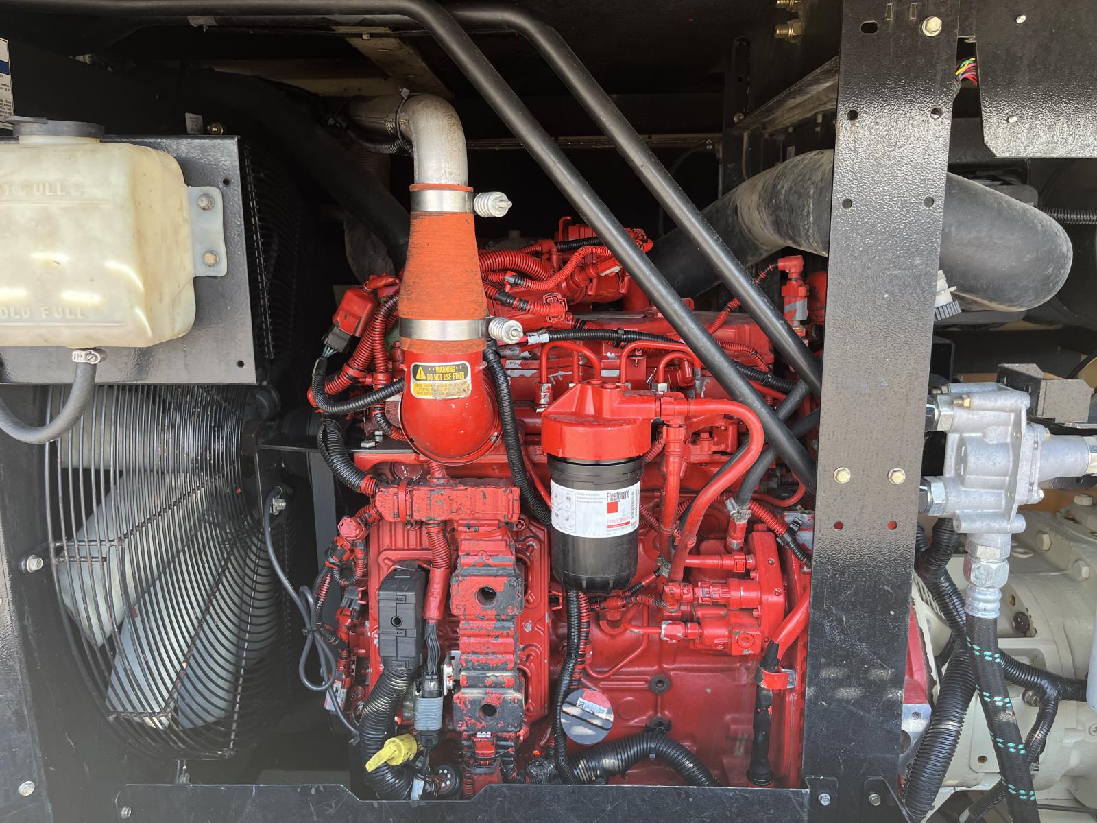 ./imagenes/INVOICE/2019/16728/COMPRESOR DE AIRE DOOSAN P425HP375 (2).JPG